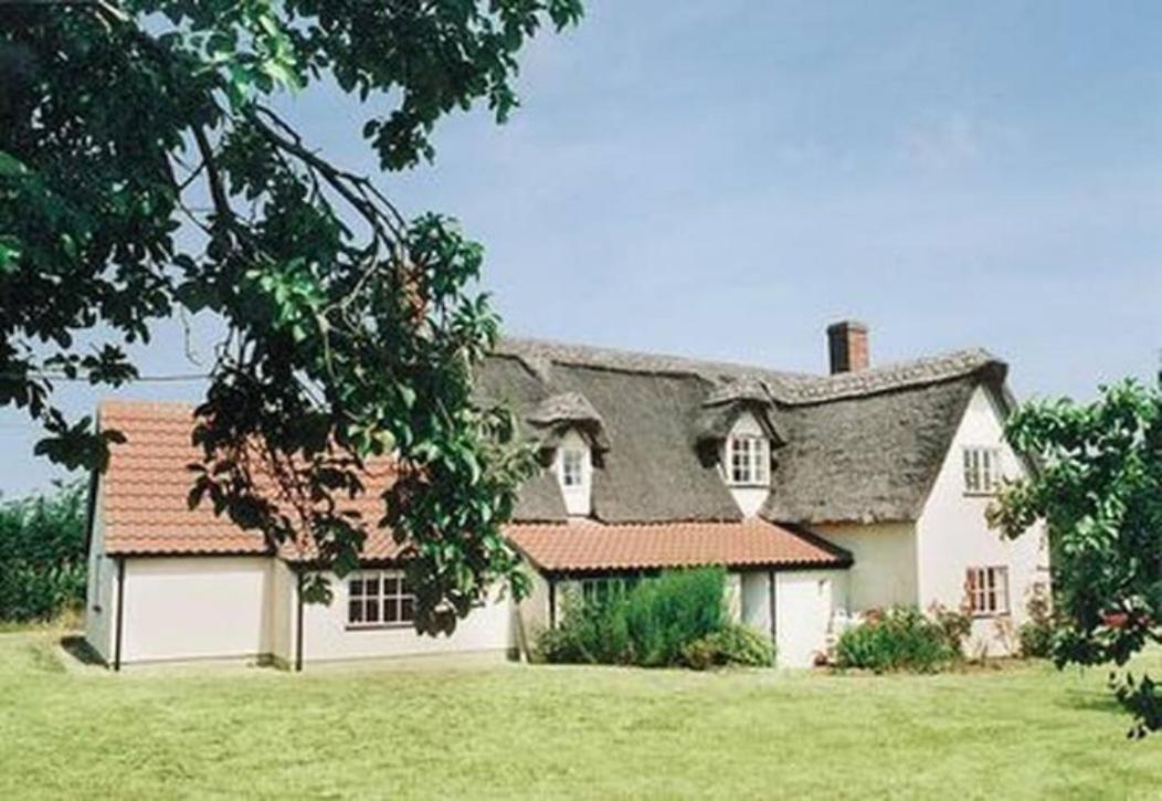 Burnt House Cottage Barking  المظهر الخارجي الصورة